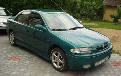 Mazda 323,  r.v. 9/1998, motor 1,5i, klima, el. pedn okna, najeto 80tis. km  
